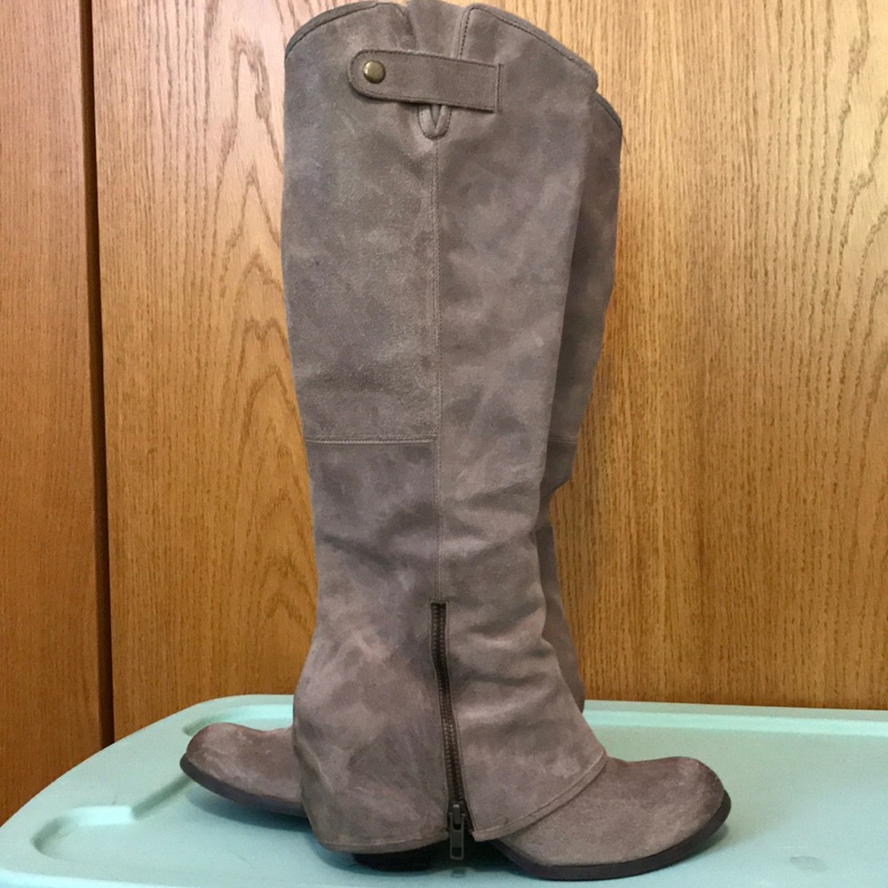 Georgie suede boots!